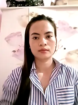 NgocQuyen2K online show from 03-17-25, 06:40