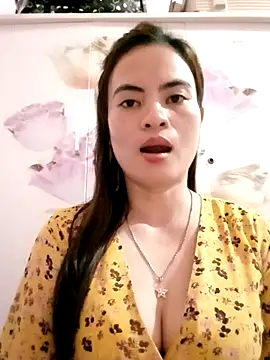 NgocQuyen2K online show from 03-22-25, 11:11