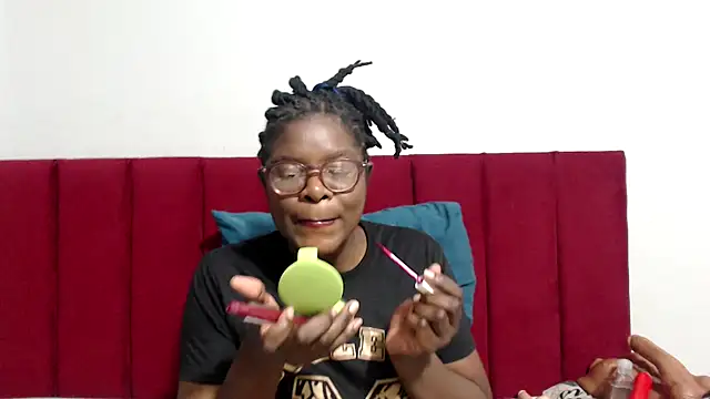 Mochabae online show from 10-10-25, 04:06