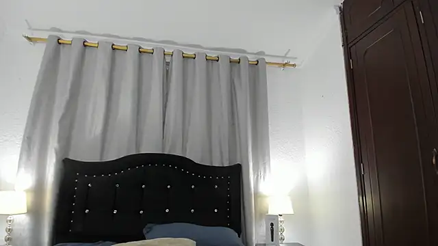 Snapshot of Greta_smith chatting on 12-15-24, 10:47 Greta smith online show from 12-15-24, 10:47