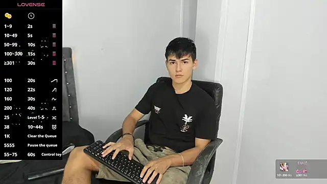 Snapshot of Jacobb_Lee chatting on 03-05-25, 08:32 Jacobb Lee online show from 03-05-25, 08:32