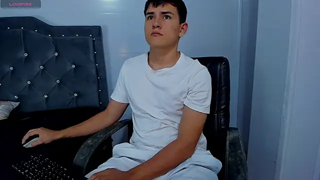 Snapshot of Jacobb_Lee chatting on 11-11-25, 09:48 Jacobb Lee online show from 11-11-25, 09:48