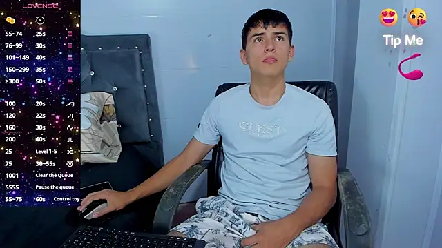 Snapshot of Jacobb_Lee chatting on 11-18-25, 08:02 Jacobb Lee online show from 11-18-25, 08:02