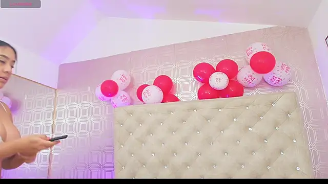 Sara Desire online show from 02-18-25, 12:28