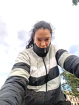 Snapshot of rebekka_simpson chatting on 11-11-25, 12:49 rebekka simpson online show from 11-11-25, 12:49