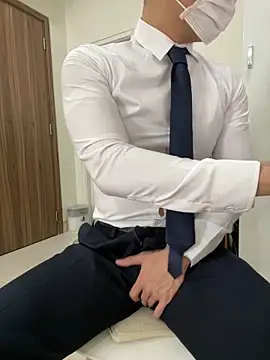 harrylouis1357 online show from 12-14-24, 08:13