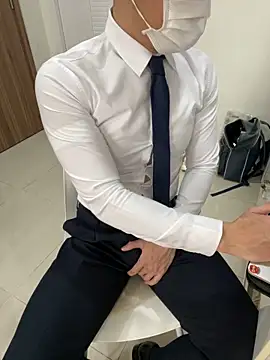 harrylouis1357 online show from 12-28-24, 09:42