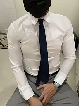 harrylouis1357 online show from 12-31-24, 02:14