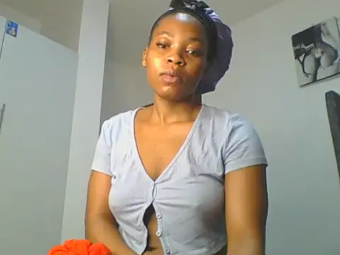 Snapshot of _Becky002 chatting on 06-13-26, 08:34 Becky002 online show from 06-13-26, 08:34