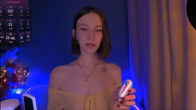 ellaamber online show from 03-10-25, 01:23