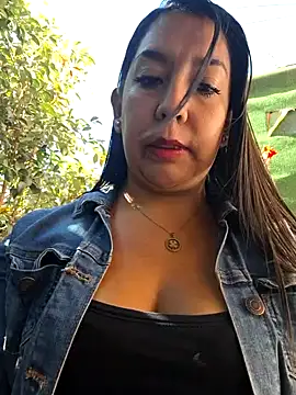 Bella keny online show from 01-22-25, 01:53