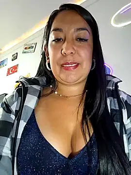 Bella keny online show from 01-31-25, 04:48