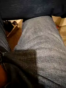 A man in public online show from 10-01-25, 07:42