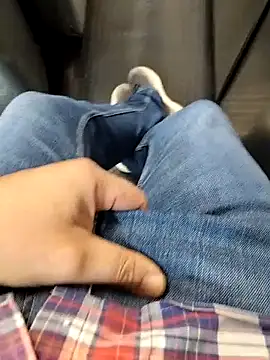 A man in public online show from 10-04-25, 11:52