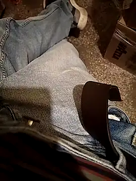 A man in public online show from 10-15-25, 07:58