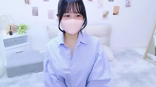 Snapshot of chihiro_ri chatting on 09-18-25, 10:17 chihiro ri online show from 09-18-25, 10:17