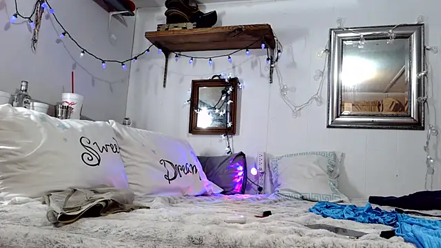 Genevieve143 online show from 01-08-26, 11:51