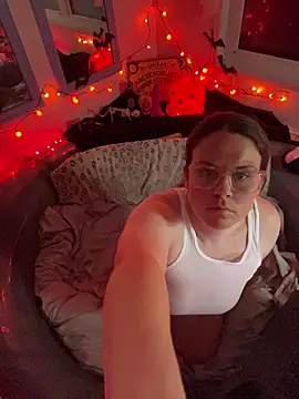 velvetta  online show from 10-27-25, 08:29