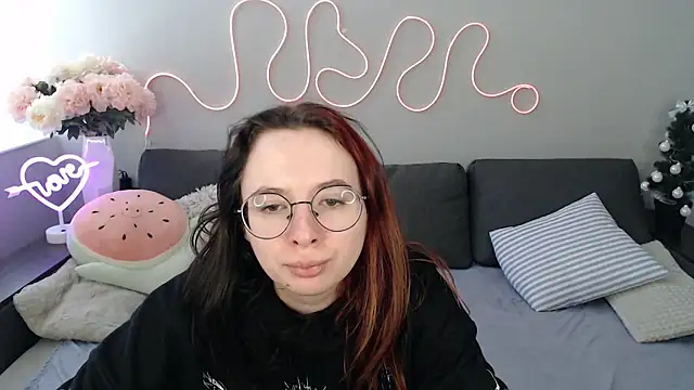 Mini Diva online show from 01-17-26, 09:14