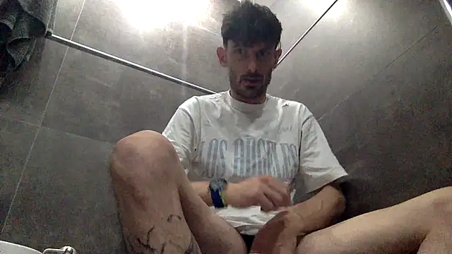 nicolaaaaas online show from 04-13-26, 05:02