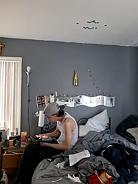 Snapshot of gifted723 chatting on 09-15-25, 02:39 gifted723 online show from 09-15-25, 02:39