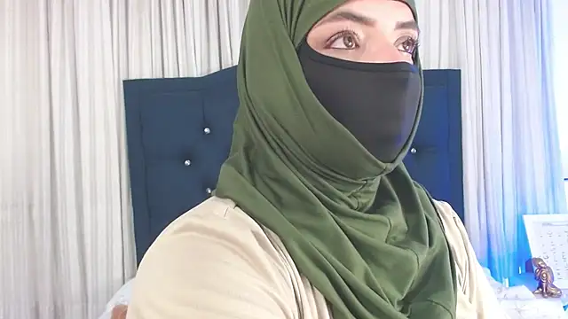 Snapshot of Uzra_hayed chatting on 01-28-25, 01:29 Uzra hayed online show from 01-28-25, 01:29