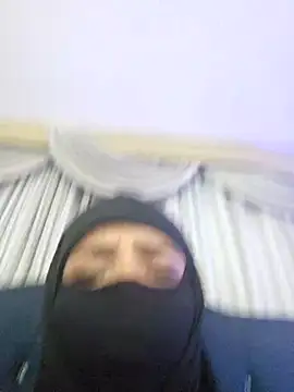 Snapshot of Uzra_hayed chatting on 02-22-25, 01:55 Uzra hayed online show from 02-22-25, 01:55