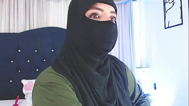 Snapshot of Uzra_hayed chatting on 02-27-25, 07:26 Uzra hayed online show from 02-27-25, 07:26