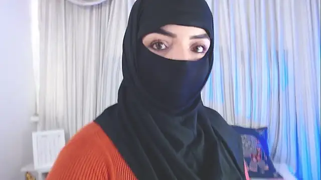 Snapshot of Uzra_hayed chatting on 10-03-25, 07:33 Uzra hayed online show from 10-03-25, 07:33