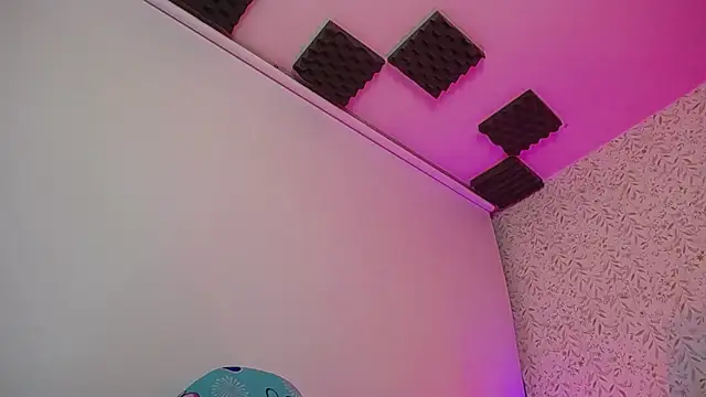 luly pink online show from 02-06-26, 03:55