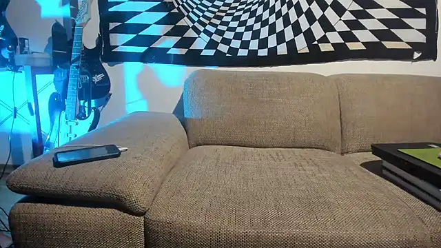 Snapshot of soulfuck92 chatting on 12-10-24, 01:00 soulfuck92 online show from 12-10-24, 01:00