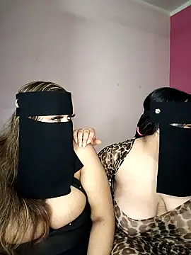 Snapshot of Meral1 chatting on 10-30-25, 08:53 Meral1 online show from 10-30-25, 08:53