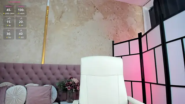 Snapshot of Jelisse_Jones chatting on 10-30-25, 11:33 Jelisse Jones online show from 10-30-25, 11:33