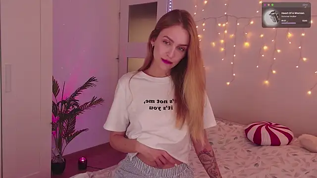 Kamila icee online show from 01-10-25, 06:28