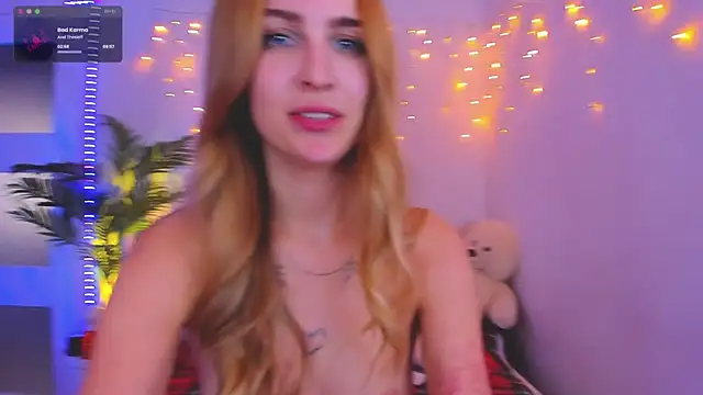 Kamila icee online show from 01-30-25, 10:19