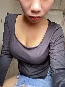 Snapshot of Baby-bigass chatting on 12-16-25, 05:56 Baby-bigass online show from 12-16-25, 05:56