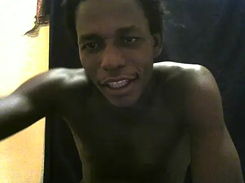 Snapshot of Bigras0011 chatting on 06-08-26, 12:49 Bigras0011 online show from 06-08-26, 12:49