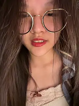 Krixxi22 online show from 09-22-25, 04:31