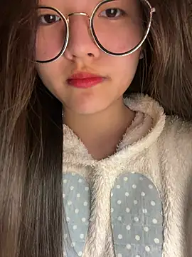 Krixxi22 online show from 01-12-26, 03:06