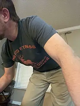 Snapshot of Realybigdill chatting on 11-15-25, 03:37 Realybigdill online show from 11-15-25, 03:37