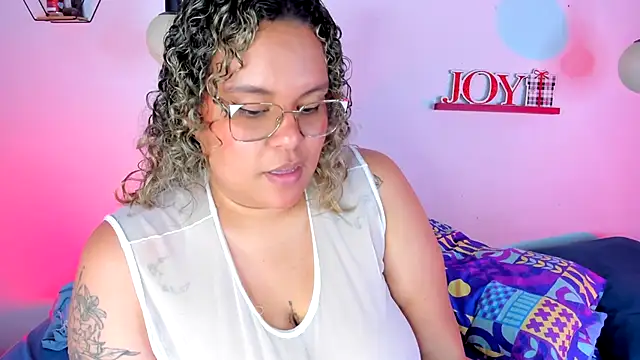 monicabbw  online show from 03-04-25, 11:43