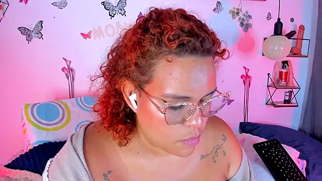 monicabbw  online show from 09-30-25, 12:26