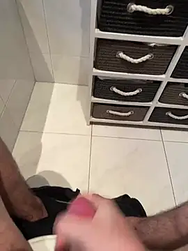 Snapshot of Deralboaus01 chatting on 03-12-25, 10:48 Deralboaus01 online show from 03-12-25, 10:48