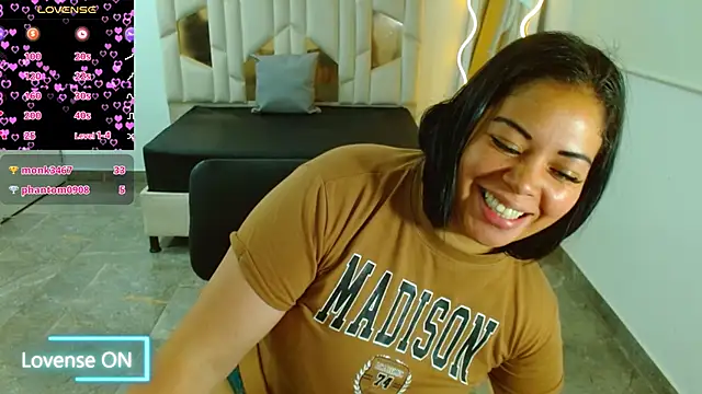 martinna tay online show from 01-25-25, 03:40