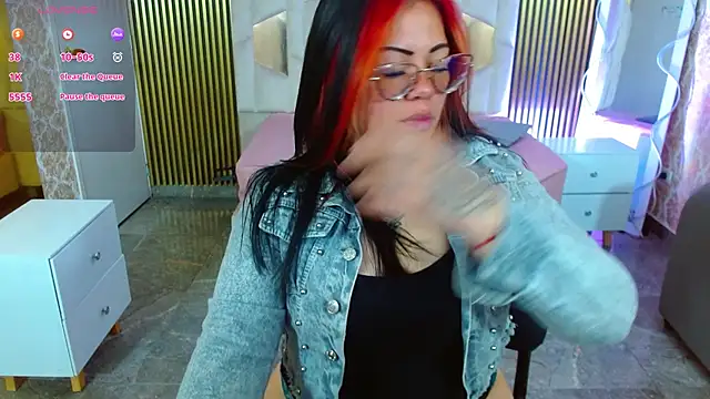 martinna tay online show from 11-10-25, 03:27