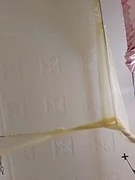 LOVELY-2BERRY online show from 02-10-26, 05:00