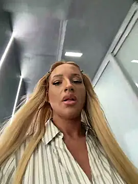 LovingBlondie online show from 01-15-26, 03:55