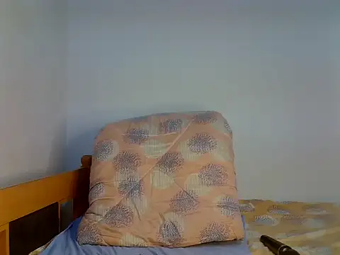 Snapshot of Pretty_savage3 chatting on 12-18-24, 01:48 Pretty savage3 online show from 12-18-24, 01:48