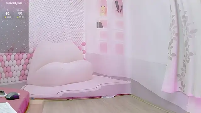 Sumi y online show from 12-19-25, 02:40