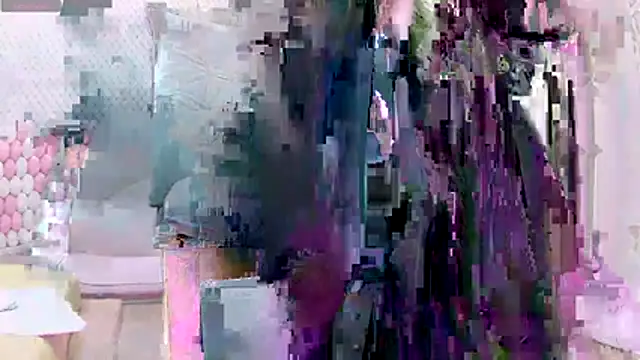 Snapshot of Sumi_y chatting on 04-20-26, 02:47 Sumi y online show from 04-20-26, 02:47